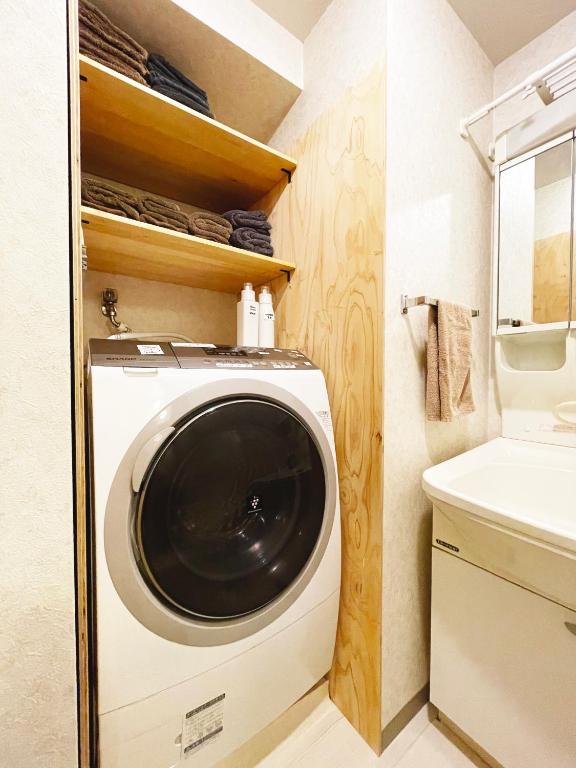 Shibuya apartment SHINSEN photo