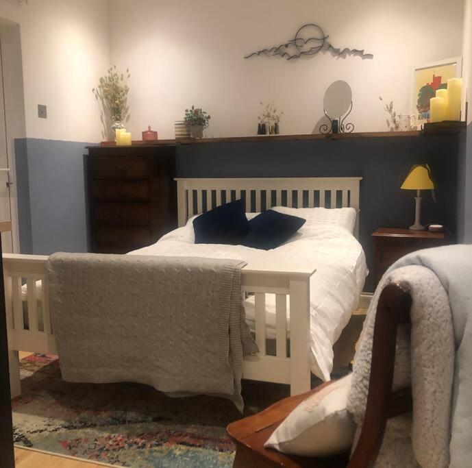 The Studio on The Green, Egham