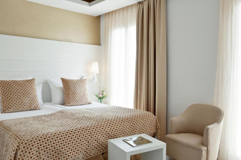 Hotel Illa d'Or & Club Apts 4* Sup — Hotel rooms in Puerto Pollensa, Balearic Islands
