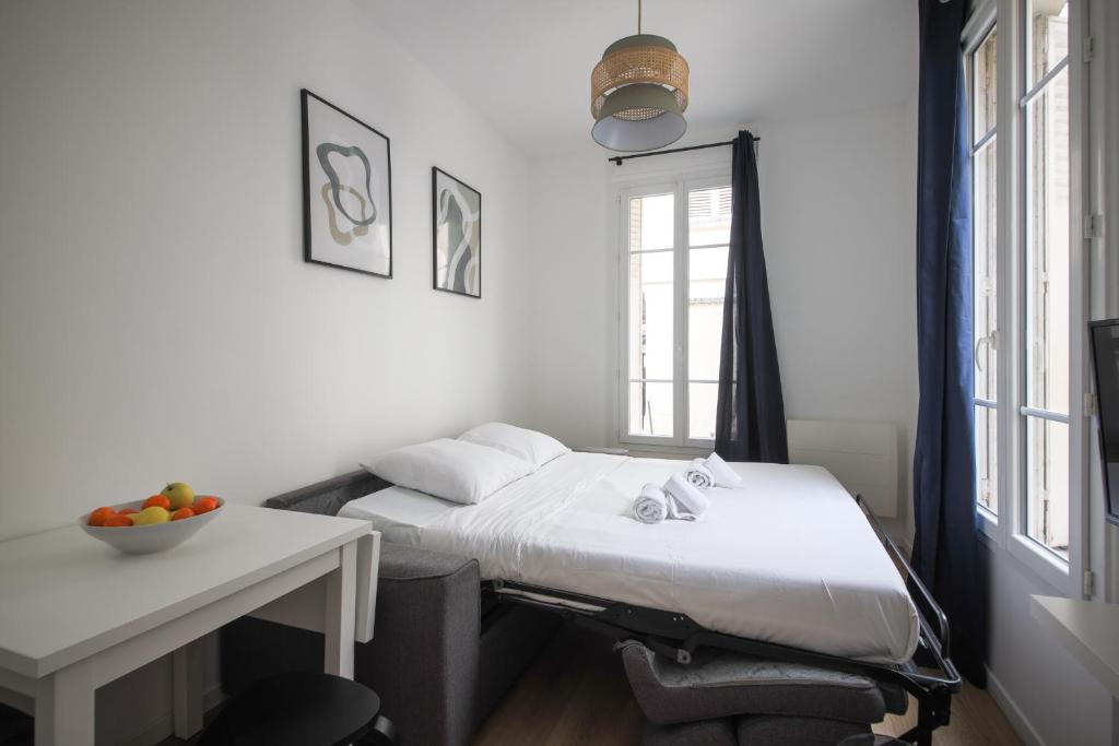 5#Studio 2Pers#Paris 15#Commerce#AC - 3