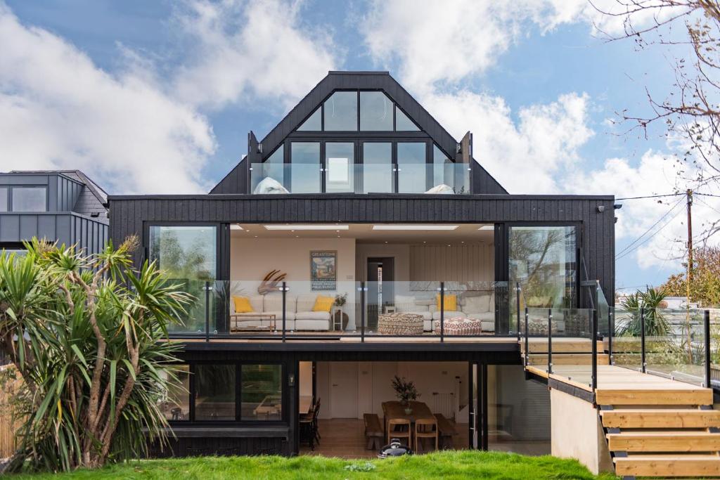 Waters Edge by Bloom Stays, Littlestone-on-Sea