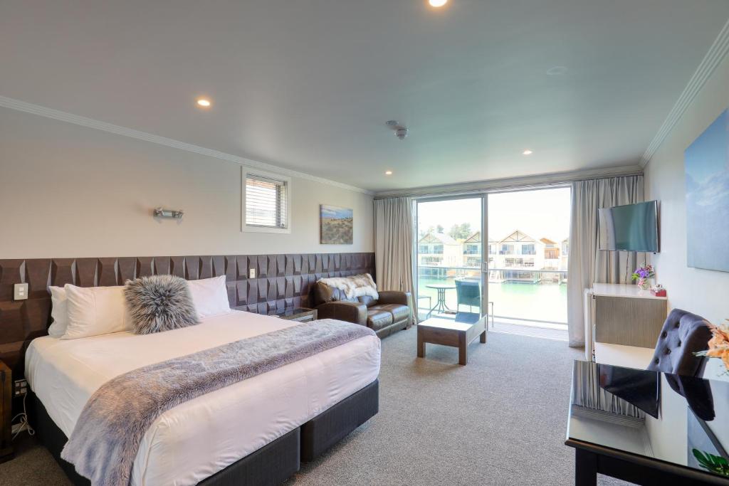 Marsden Lake Resort Central Otago