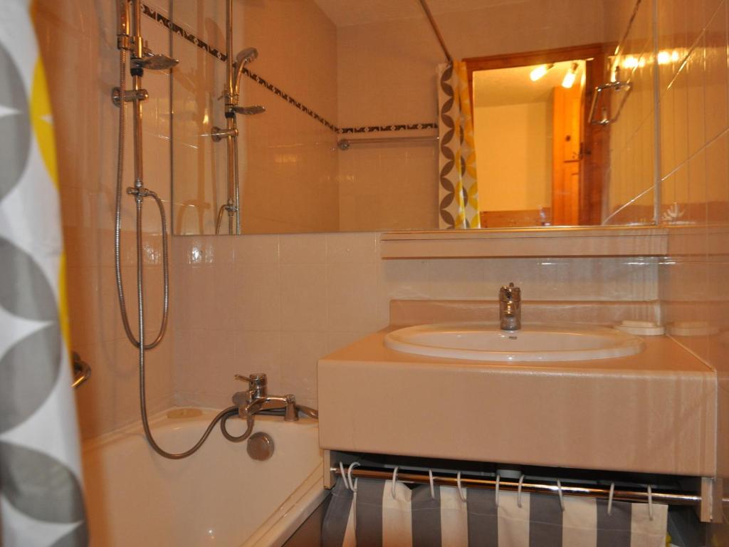 Charmant appartement à Petit-Châtel avec animaux admis - FR-1-693-15 - 2