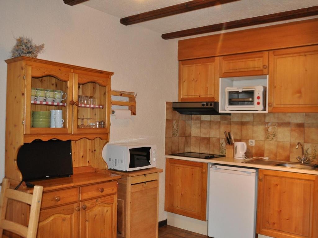 Adorable studio mezzanine, proche télésièges, parking privé - FR-1-693-16 - 4