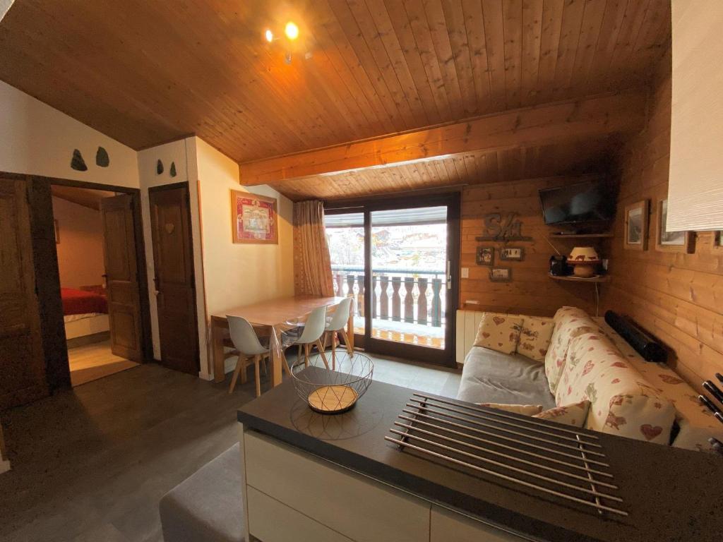 Appartement cosy près des pistes avec WIFI et parking - FR-1-693-18 - 2