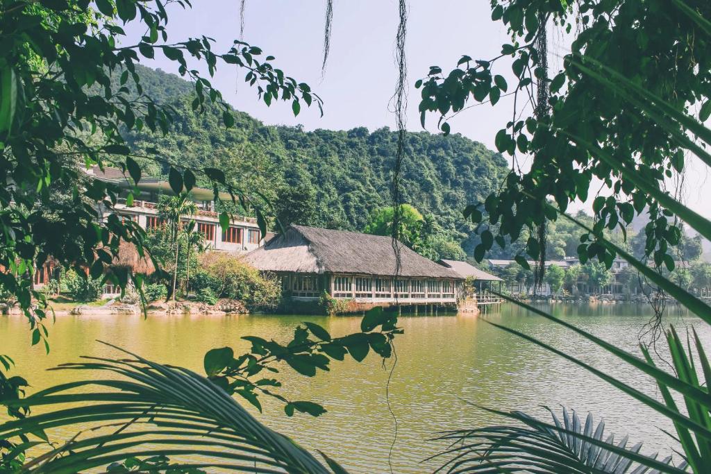 Surrounding environment, Thung Nham Resort in Ninh Bình
