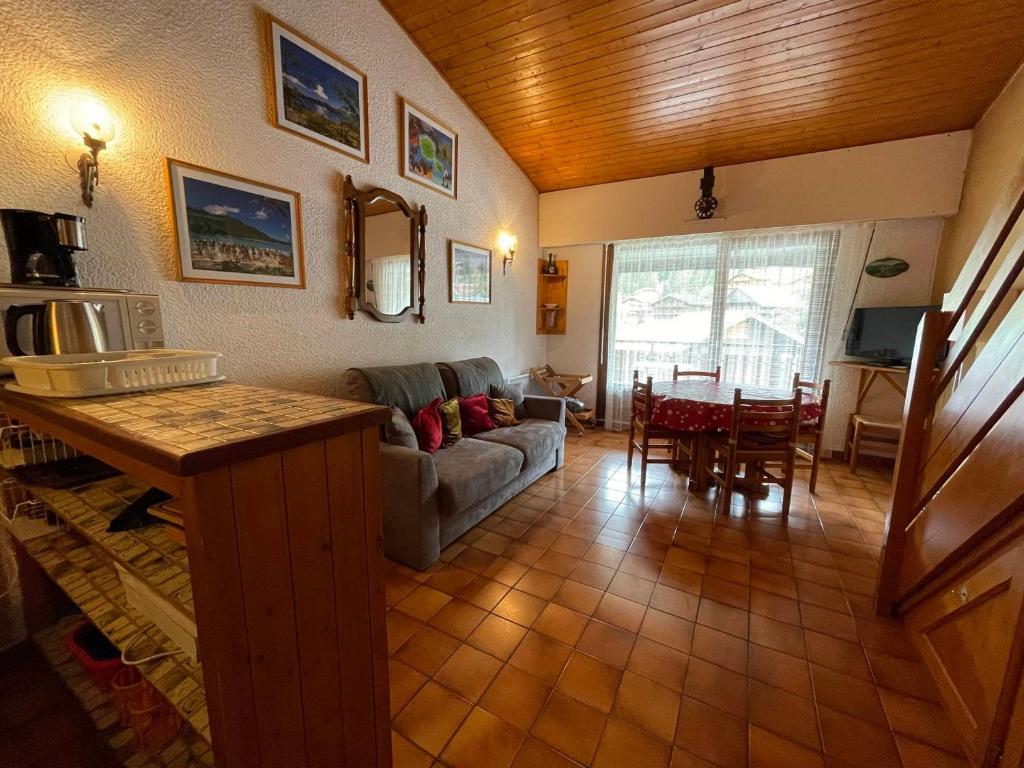 Spacieux appartement proche télésièges Vonnes avec balcon - FR-1-693-55 - 1