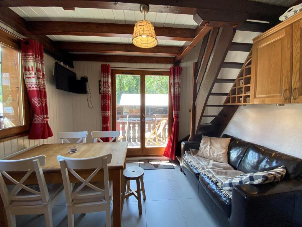 Chalet proche des pistes, avec wifi et parking - FR-1-693-70 - 2