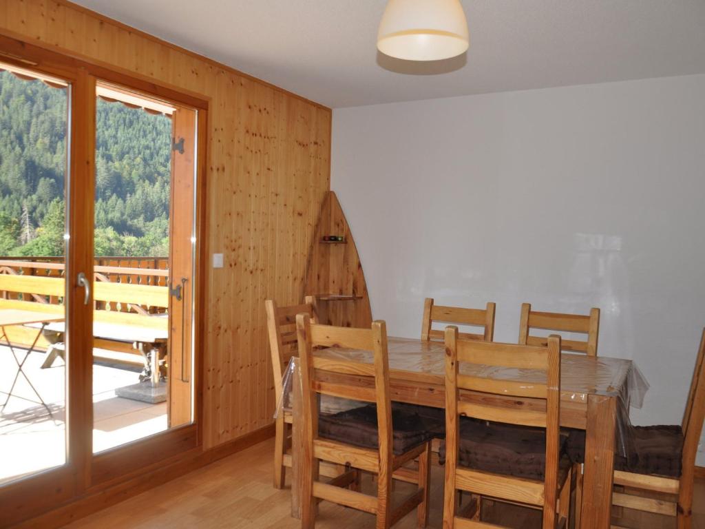 Appartement RDC avec 2 chambres et grande terrasse sud - 1