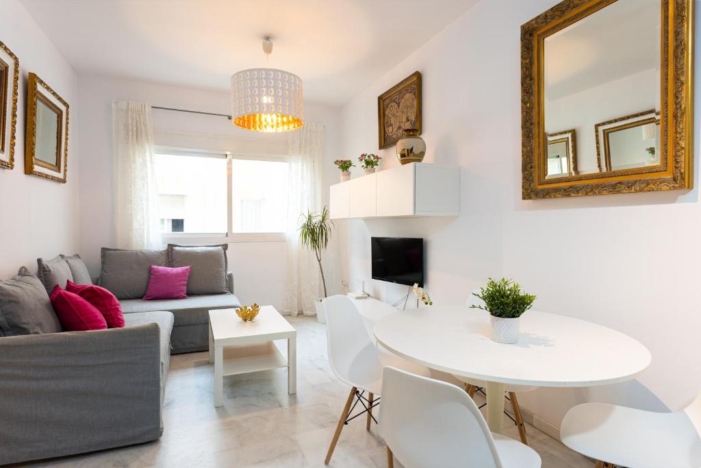 Holidays2Malaga Carrera Capuchinos Aircon Downtown & Parking Optional - 4