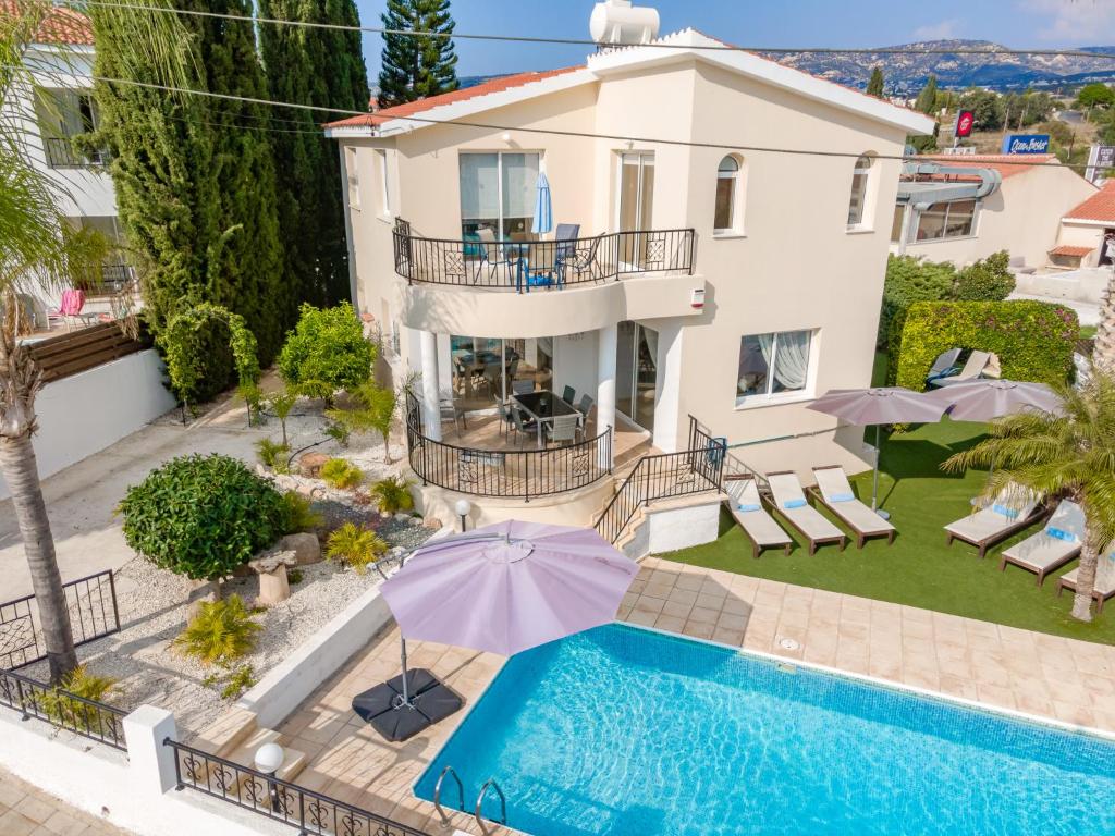Villa Soraya 1 by Ezoria Villas 전경