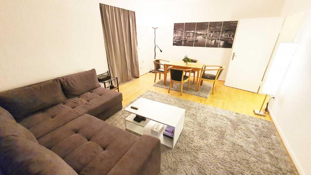 Chic & Cozy Apartment with Terrace