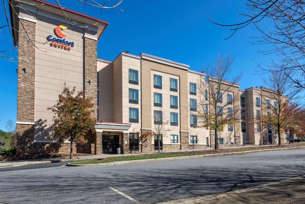 Comfort Suites Lake Norman - Huntersville photo