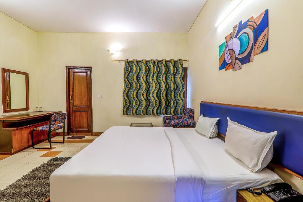 Flagship Hotel Executive Butler Colony Near Gomti Riverfront Park