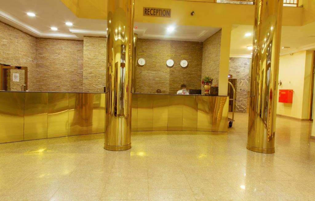 Hotel Reno photo