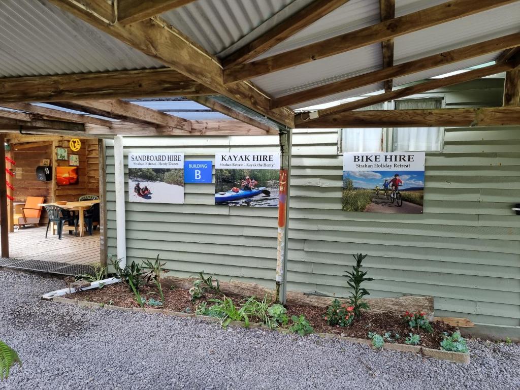 Strahan Backpackers photo