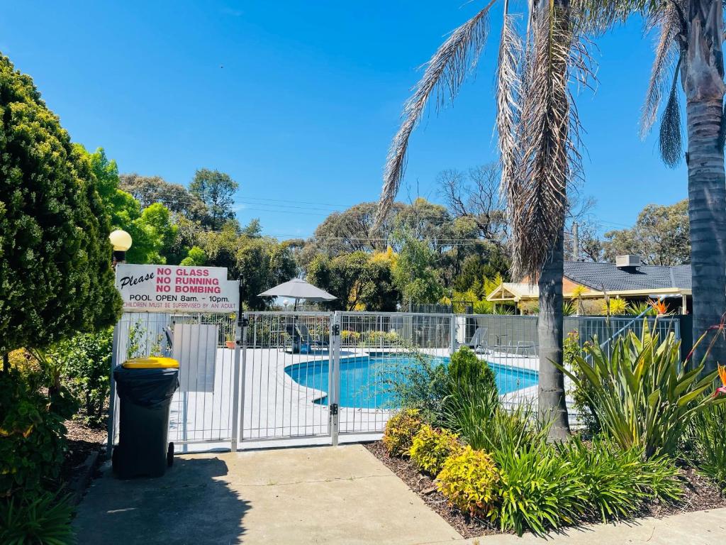 Nagambie Motor Inn photo