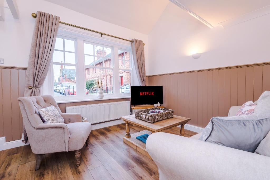 Country Charm Cottage, Chester - pet-friendly stay