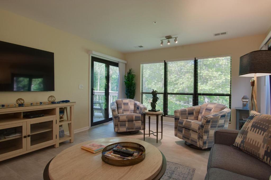 Spacious Condo in the Heart of Hilton Head, Hilton Head Island