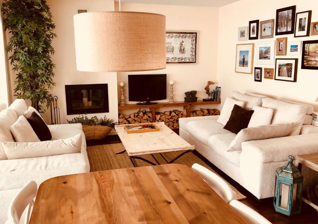 Charming Apartment With Views In Las Margas Golf n001, Sabiñánigo