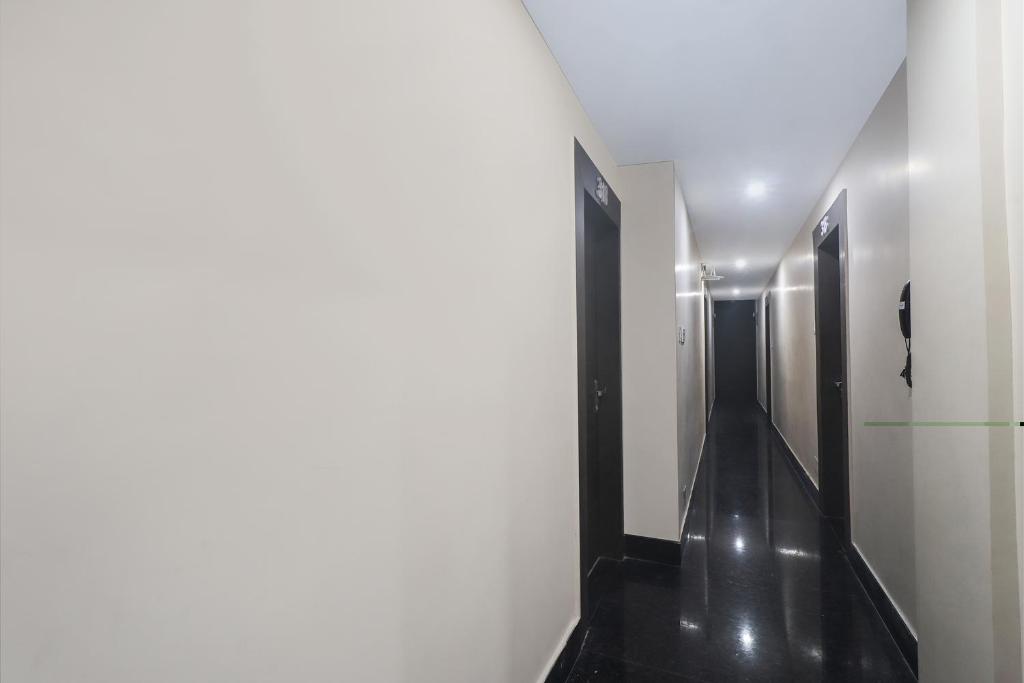 Capital O 27992 Hotel Ganpati photo