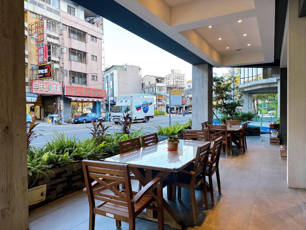 DL Inn Hotel photo