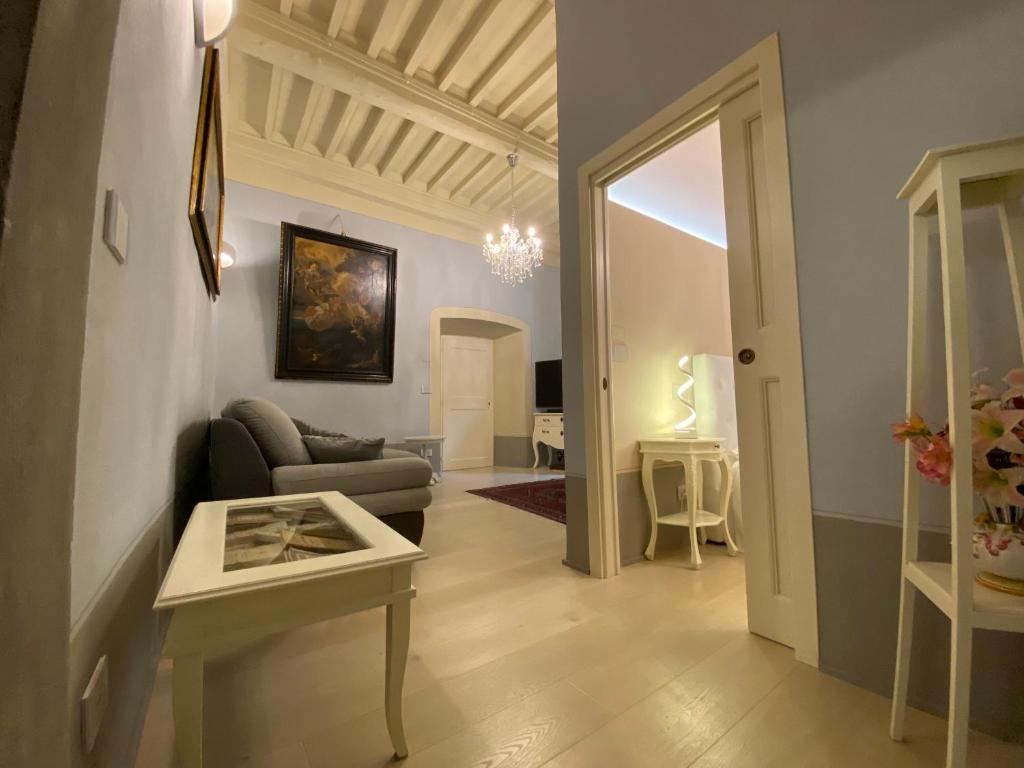 SIGNORELLI HOUSE photo