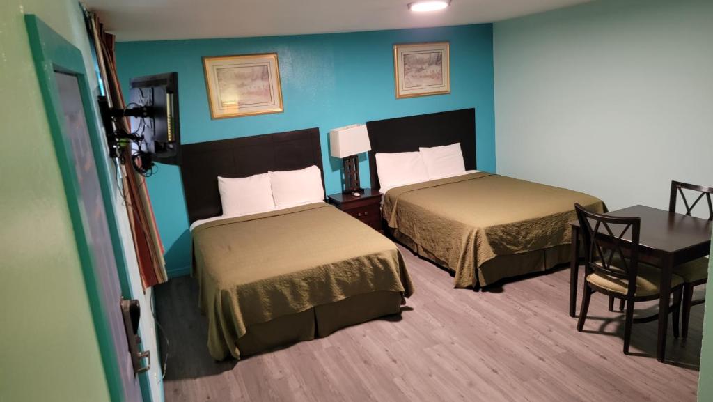 TRADE WINDS MOTEL — Hotel in Childress (TX)