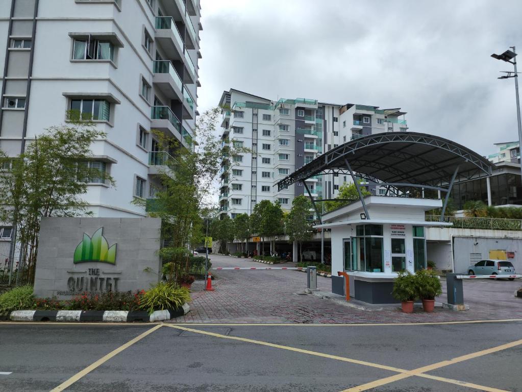 Muslim Apartment at The Quintet Cameron Highlands photo