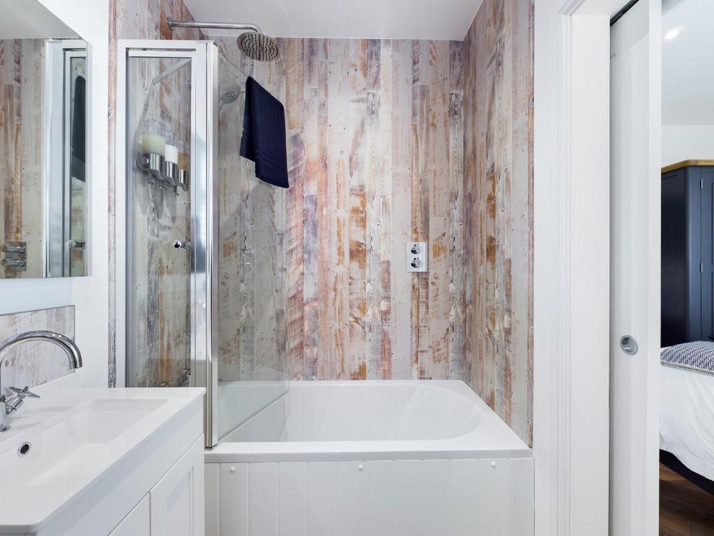 Driftwood Boutique Guest House photo