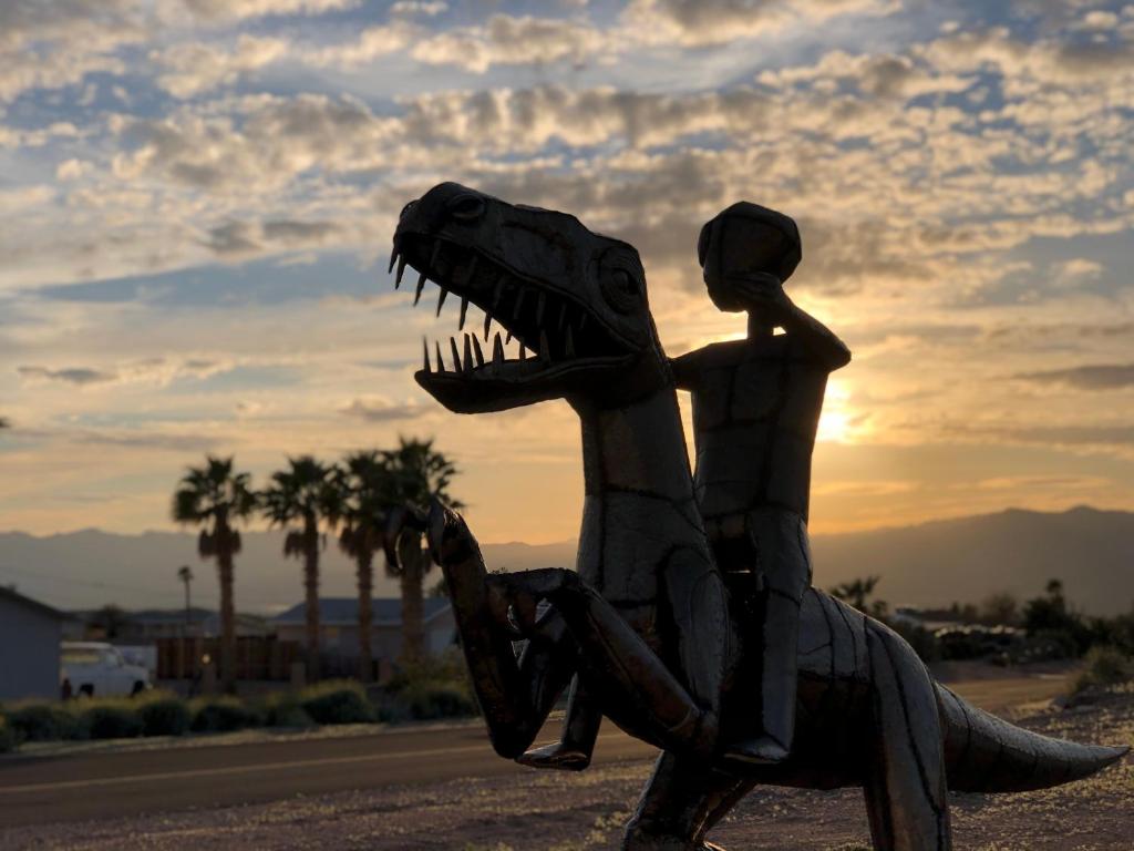 Area 51 Annex - Alien Lake Escape, Bullhead City