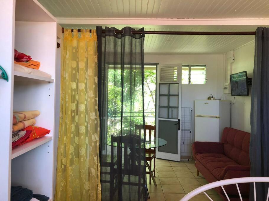 STUDIO PITAYA-CH Vue sur mer,Plage,Clim, Les Anses-dʼArlets