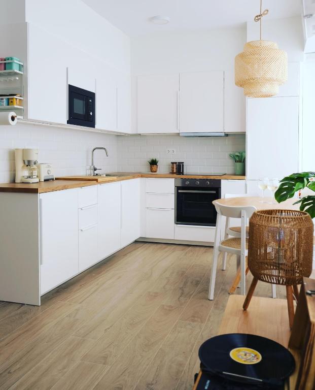 Bright and modern apartment in Bilbao city center - 2
