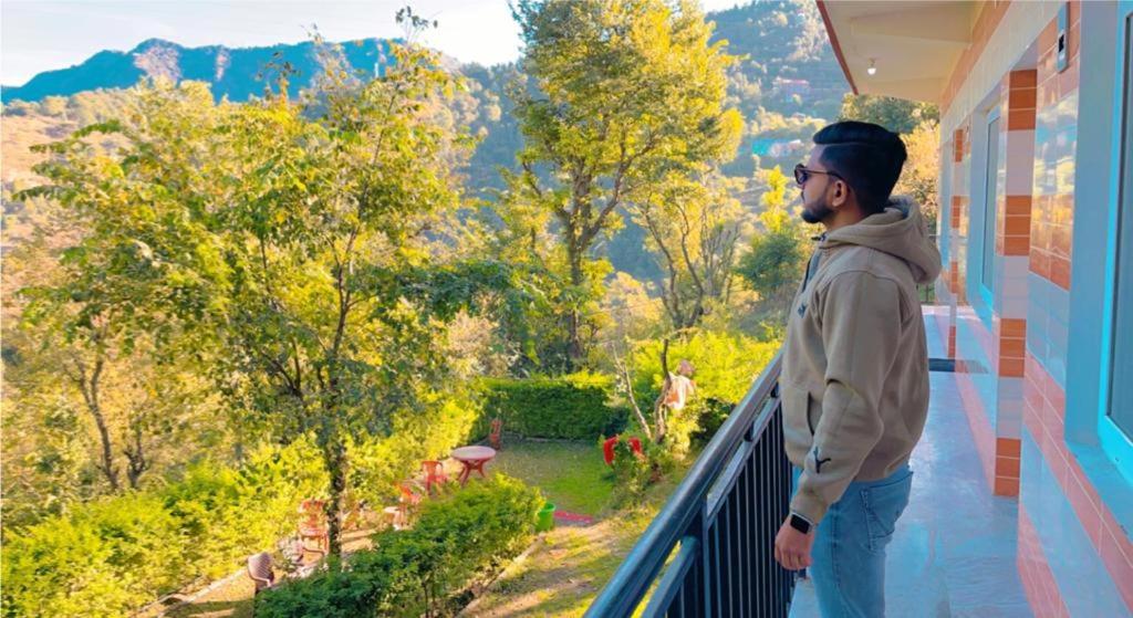 Shadow Homestay, Shoghi. photo