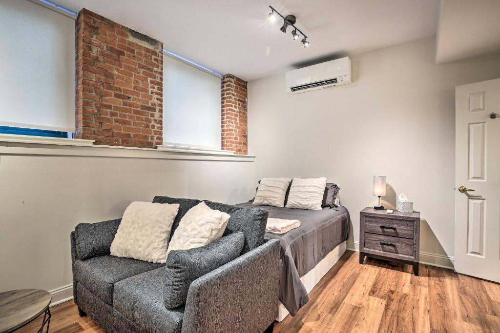 Cozy Norwalk Studio about 3 Mi to Beach!