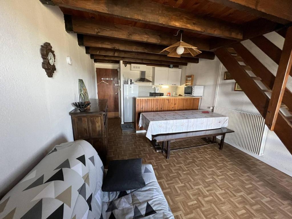 Triplex central aux Angles avec ascenseur, 2 chambres - 4