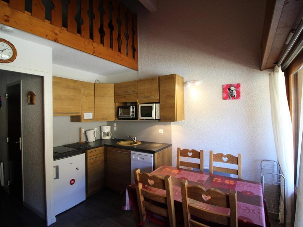Studio mezzanine cabine 4 pers au pied des pistes, Auris en Oisans - FR-1-297-298 - 5
