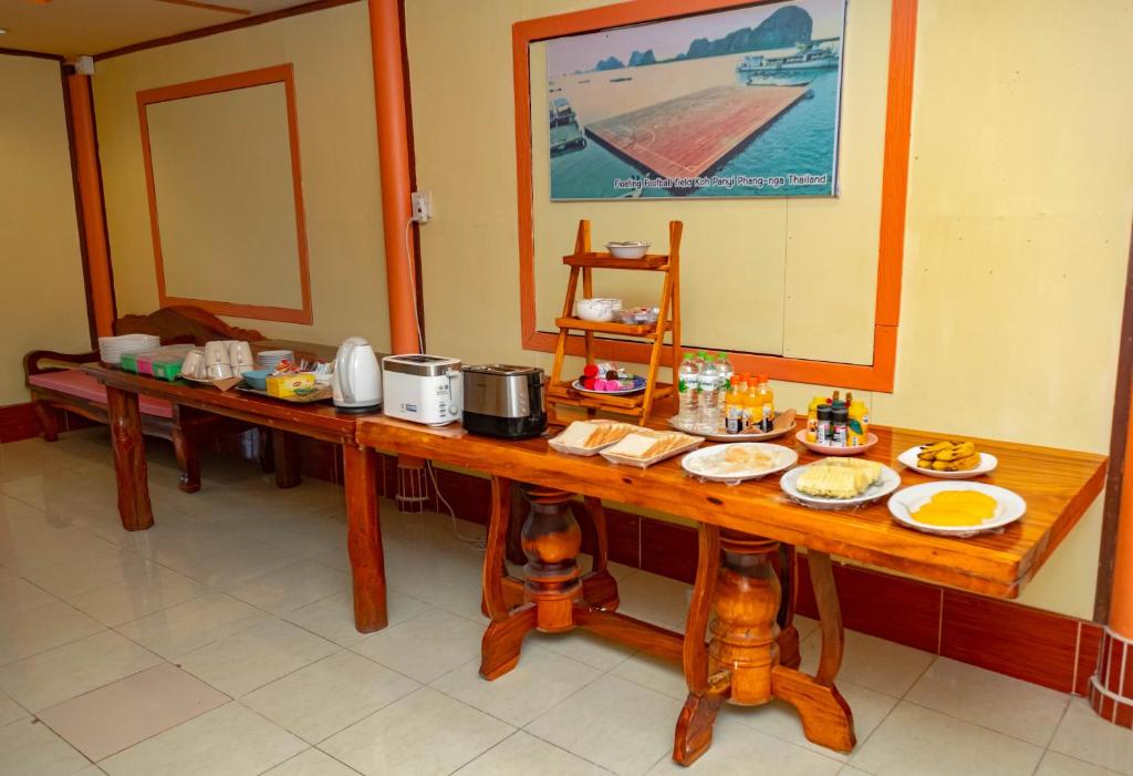 Jamesbond Bungalow Koh Panyee photo