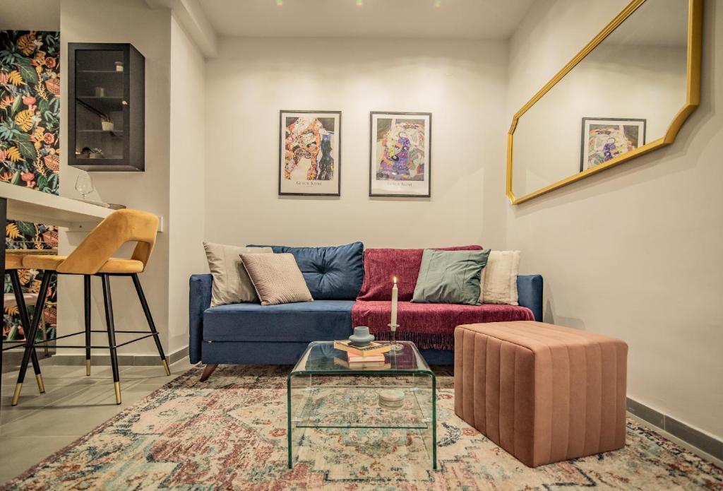 Artemis Apartment Midas Home Project, Soluň