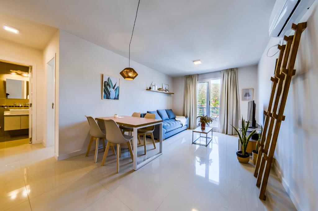 Edificio Opera en Villa Carlos Paz - Pileta en Terraza e increíbles vistas - 1