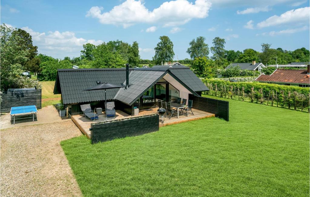 Stunning Home In Juelsminde With Wifi, Sønderby