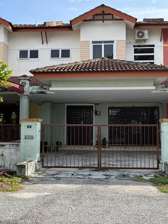 FNF Lakeville Seri Iskandar Homestay, Seri Iskandar, Perak. photo