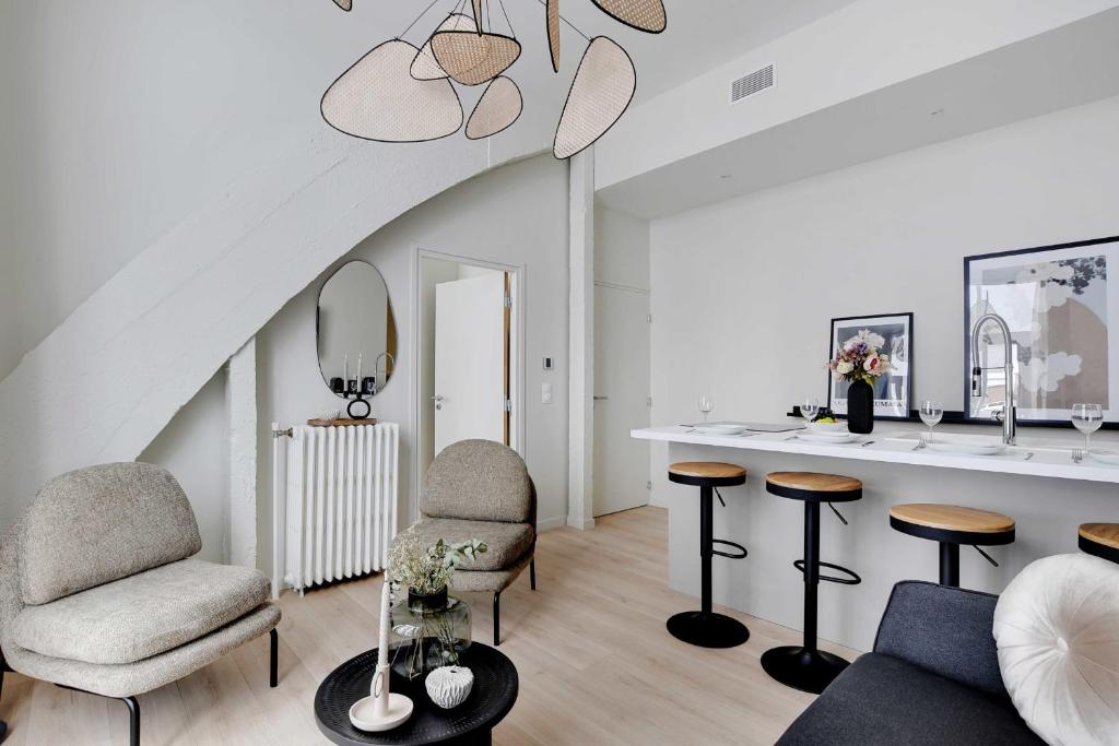 Modern Apartment - 2BR-6P - Eiffel Tower - 3