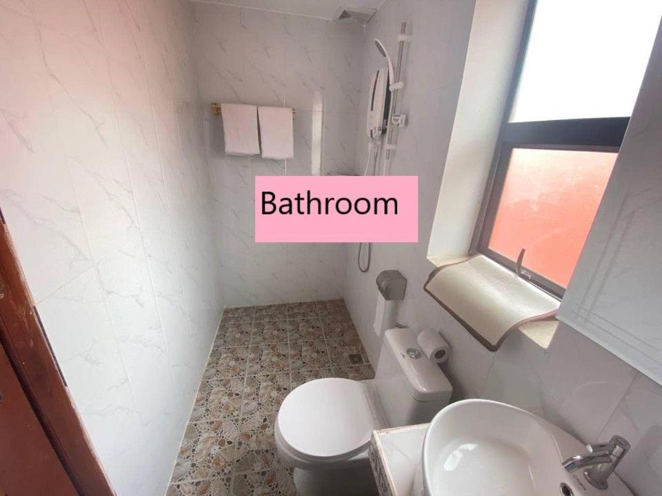 Khun Pich Apartments photo