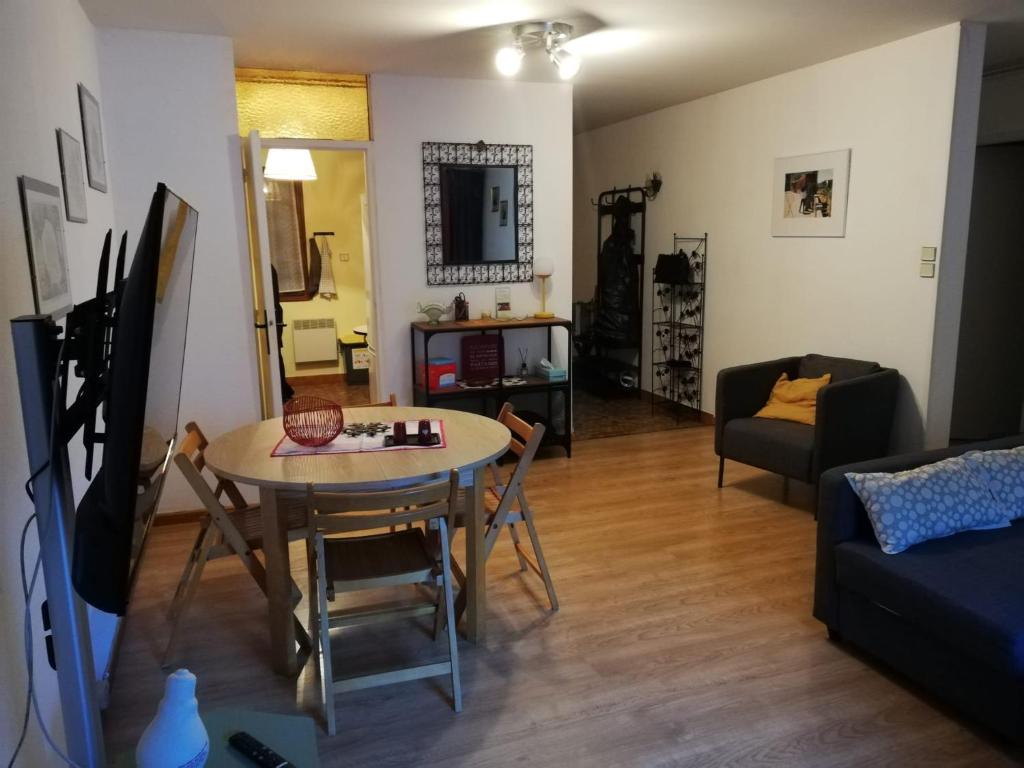 Appartement T2 Ax-les-thermes - 4