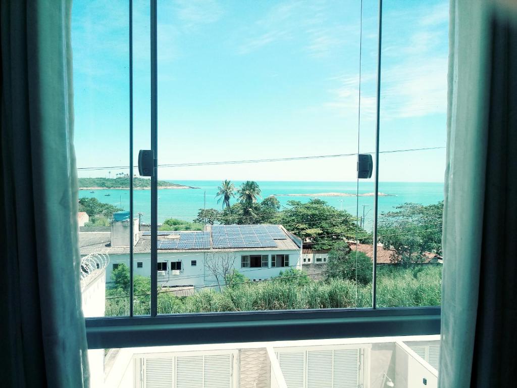 Casa com Vista para o mar, 2 suítes, 2 vagas