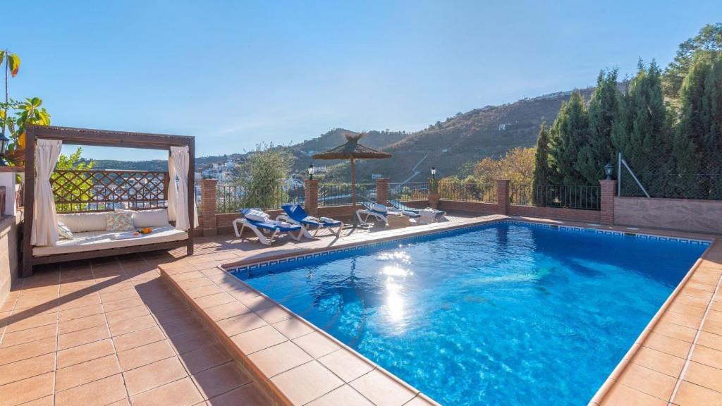 Mirador Las Claras Iznate by Ruralidays, Iznate