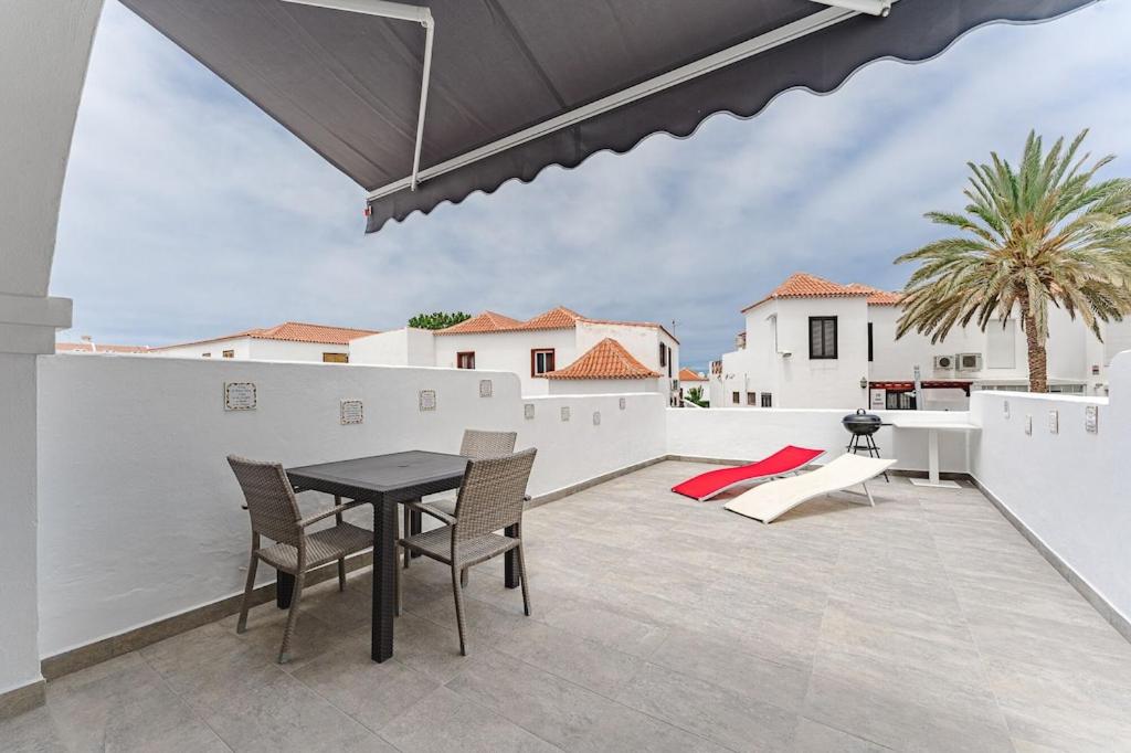 Beautiful apartments with large terrace close to the beach - 2
