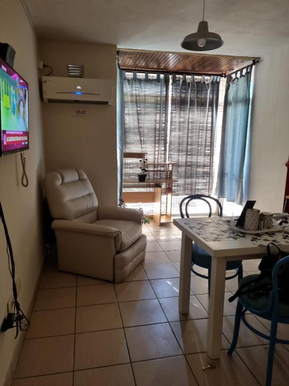 Moderno Depto a metros de la Terminal de Rosario - 1