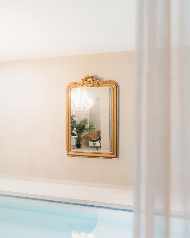 สระว่ายน้ำ